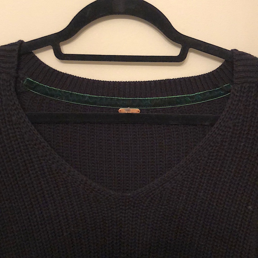 Cropped sweater - Picture 3 of 3